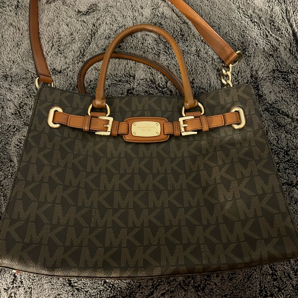 Michael Kors large size tote